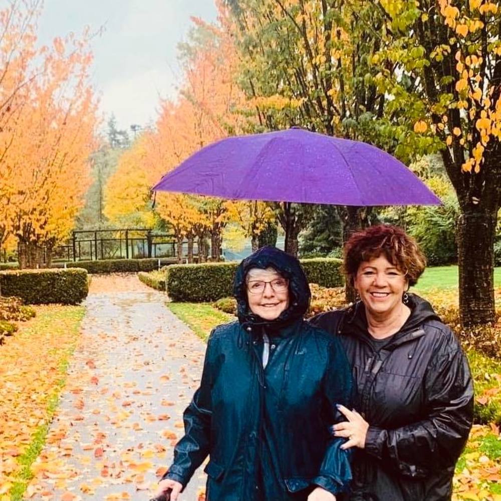 Meet your Posher, Sharon